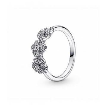 Foto de Anillo Pandora Triple flor pensamiento. Talla 52